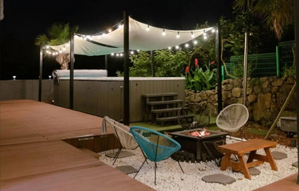 Guest house Jeju Sky Castle Pool Villa